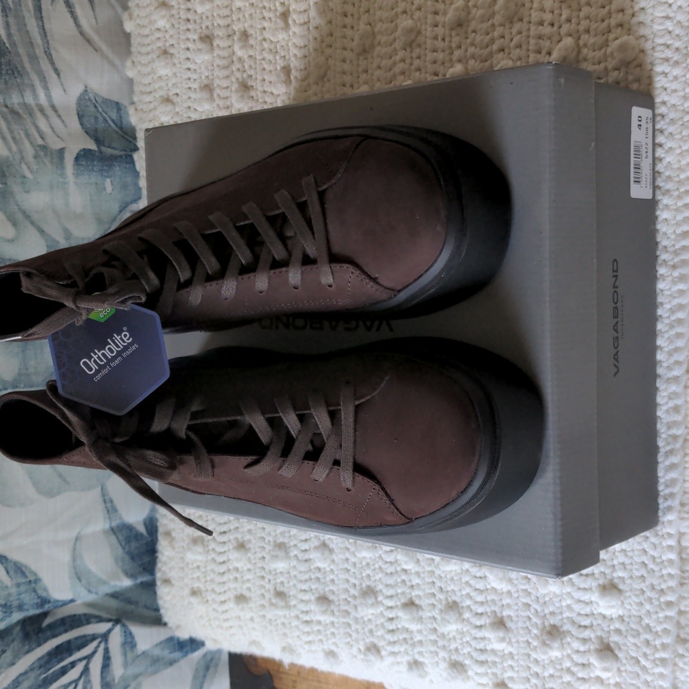 NWT and Box - Vagabond Stacy Chocolate Nubuck Booties/Sneakers